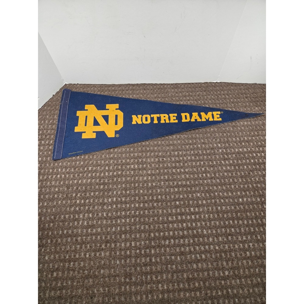 WinCraft Notre Dame Fighting Irish Navy Blue Gold Felt Pennant Made in USA 29in